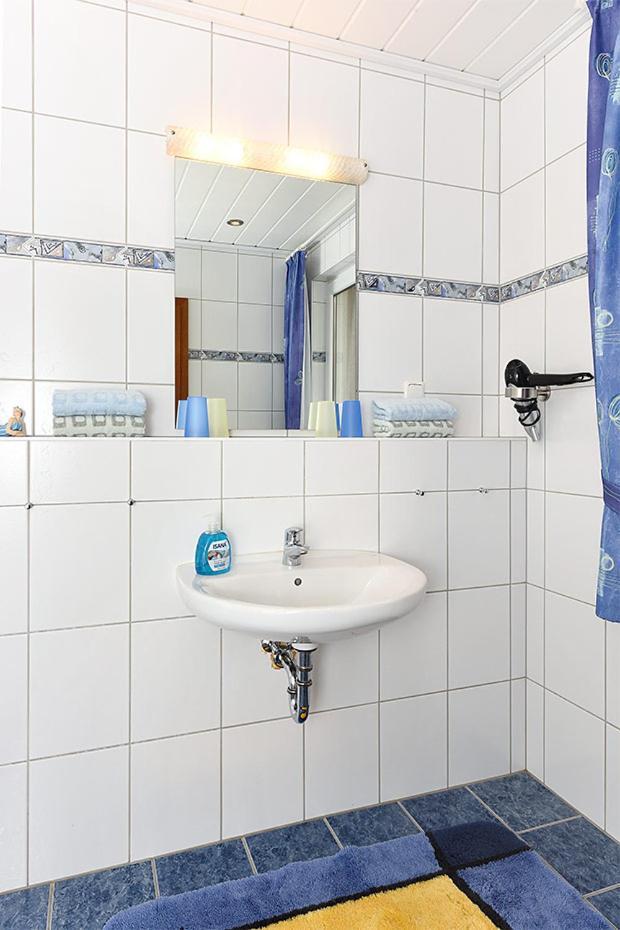 Ferienwohnungen Im Haus Nordseebrise Neuharlingersiel Εξωτερικό φωτογραφία